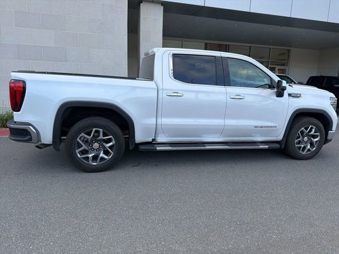 Used 2023 GMC Sierra 1500 SLT w/ SLT Premium Package RWD image 8