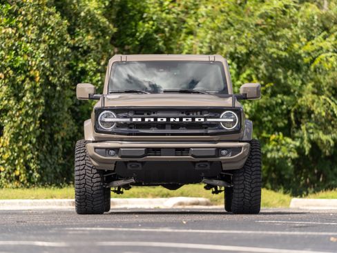 Used 2025 Ford Bronco Outer Banks AWD/4WD image 34