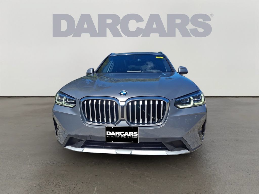 Used 2024 BMW X3 xDrive30i w/ Premium Package AWD/4WD image 2