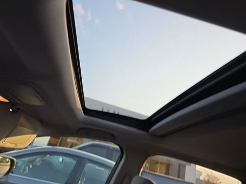 Used 2018 Honda CR-V EX image 10