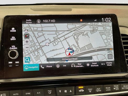 Used 2025 Honda Odyssey Touring image 13