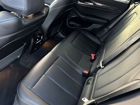 Used 2024 BMW X4 M40i image 10