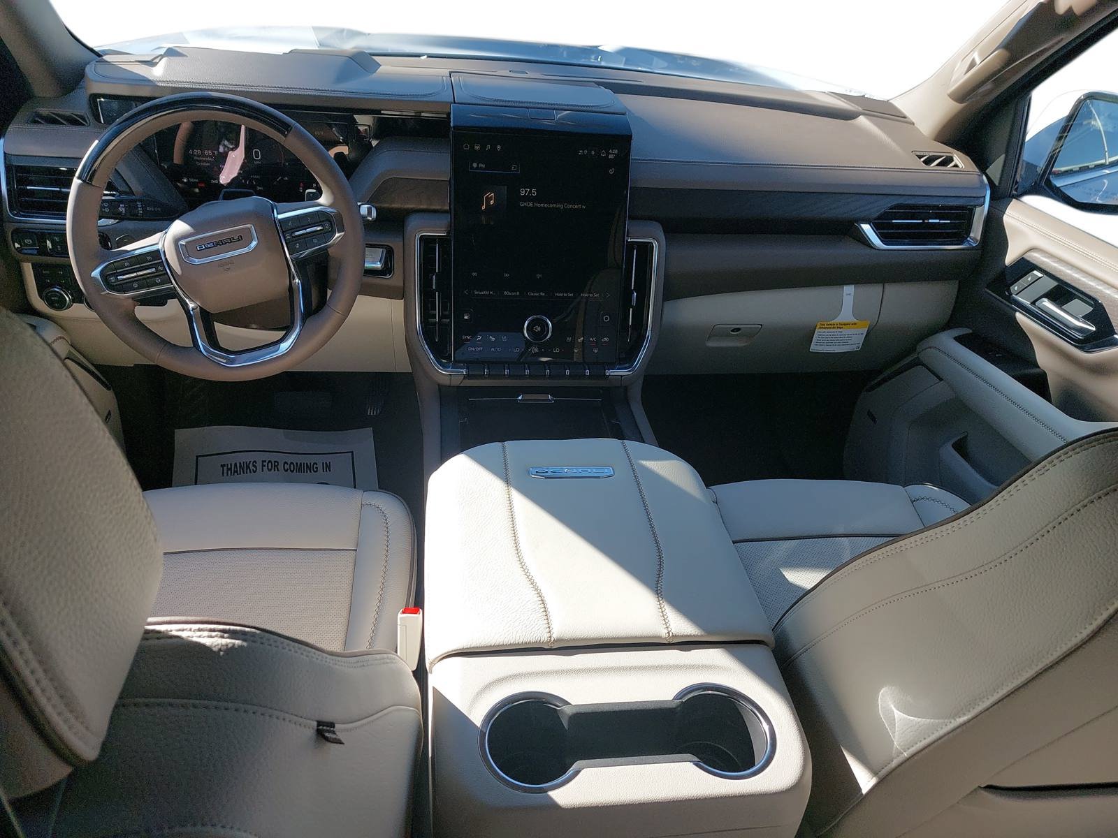 New 2026 GMC Yukon Denali w/ Denali Reserve Package AWD/4WD image 9