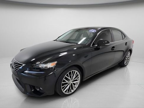 Used 2015 Lexus IS 250 AWD w/ Navigation System Package image 11