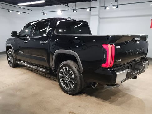 Used 2024 Toyota Tundra Limited AWD/4WD image 5