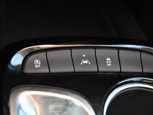 Used 2023 Buick Encore GX Select w/ Sport Touring Package image 23