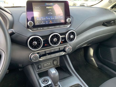 Used 2025 Nissan Sentra SV image 18