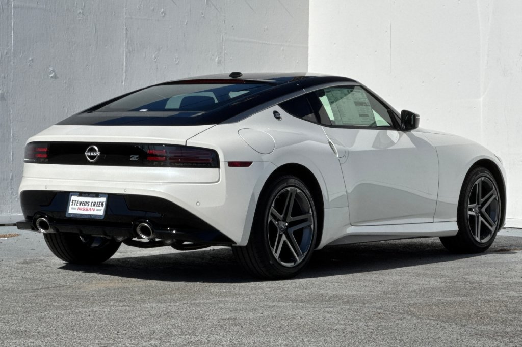 New 2026 Nissan Z Sport w/ Floor Mat Package RWD image 4