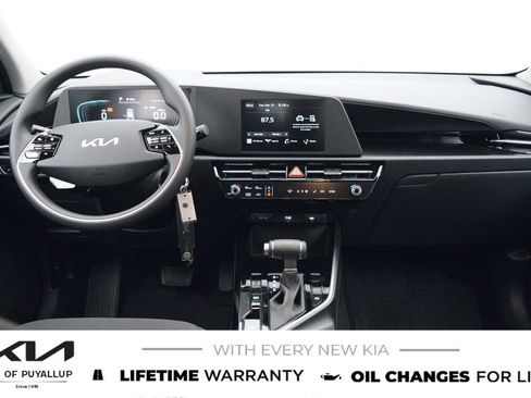 New 2026 Kia Niro LX FWD image 17