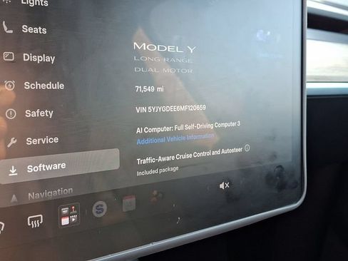 Used 2021 Tesla Model Y Long Range AWD/4WD image 20