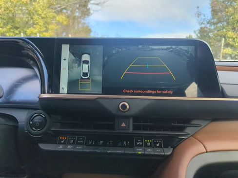 Certified 2026 Toyota Crown Limited image 17