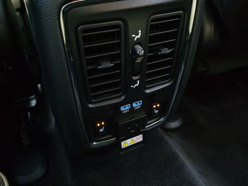 Used 2016 Jeep Grand Cherokee Limited 75th Anniversary image 12