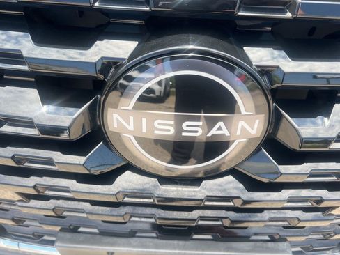 Used 2022 Nissan Kicks S FWD image 29