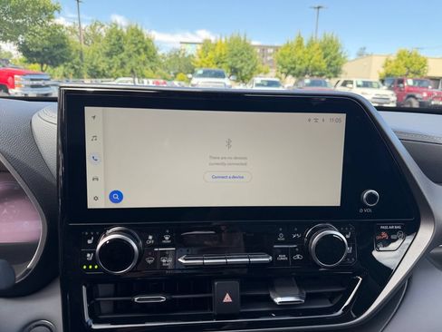 New 2026 Toyota Highlander Limited AWD/4WD image 26