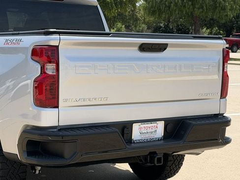 Used 2022 Chevrolet Silverado 1500 Custom Trail Boss AWD/4WD image 6