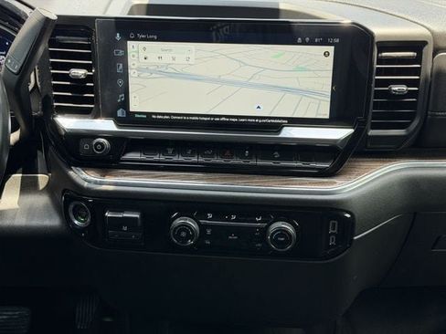 Used 2024 Chevrolet Silverado 2500 LT AWD/4WD image 18