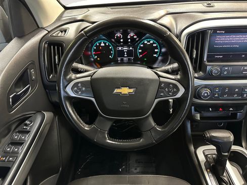 Used 2021 Chevrolet Colorado LT w/ LT Convenience Package RWD image 13