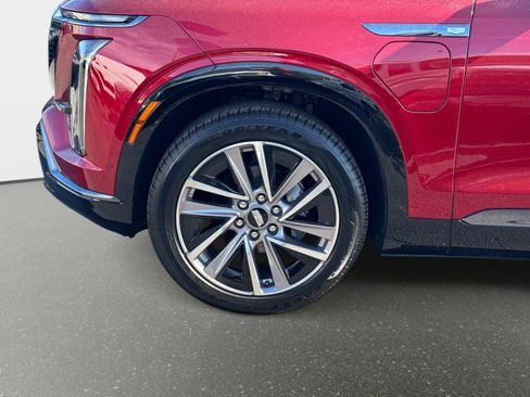 Certified 2026 Cadillac Vistiq Sport w/ LPO, Floor Liner Package image 29