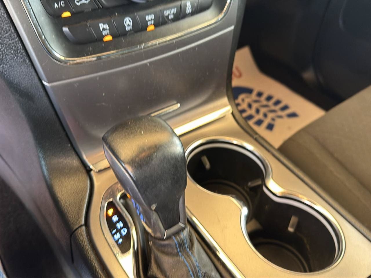 Used 2018 Jeep Grand Cherokee Laredo AWD/4WD image 22