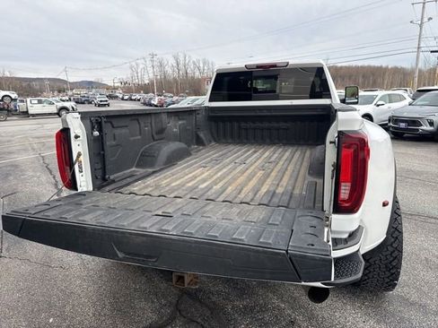 Used 2023 GMC Sierra 3500 Denali w/ Denali Ultimate Package image 12