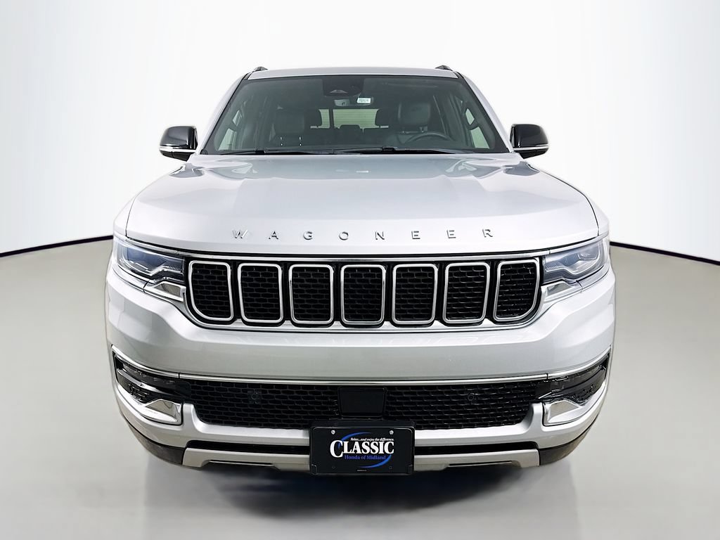 Used 2023 Jeep Wagoneer Series II AWD/4WD image 2