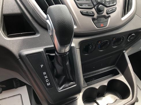 Used 2019 Ford Transit 150 XLT RWD image 29