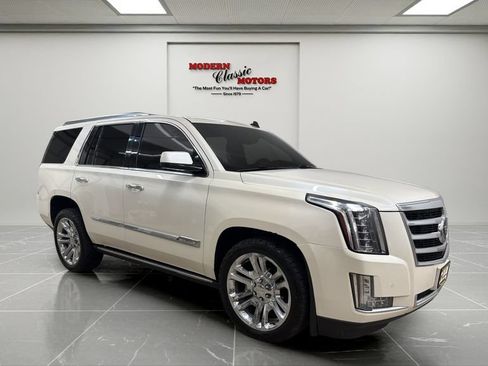 Used 2015 Cadillac Escalade Premium AWD/4WD image 7