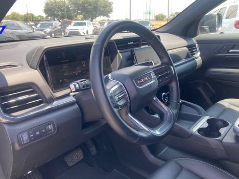 Used 2026 GMC Terrain Elevation w/ Elevation Premium Package FWD image 6