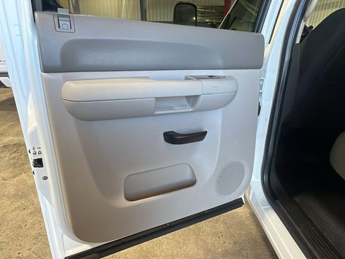 Used 2008 Chevrolet Silverado 3500 W/T w/ Snow Plow Prep Package image 15