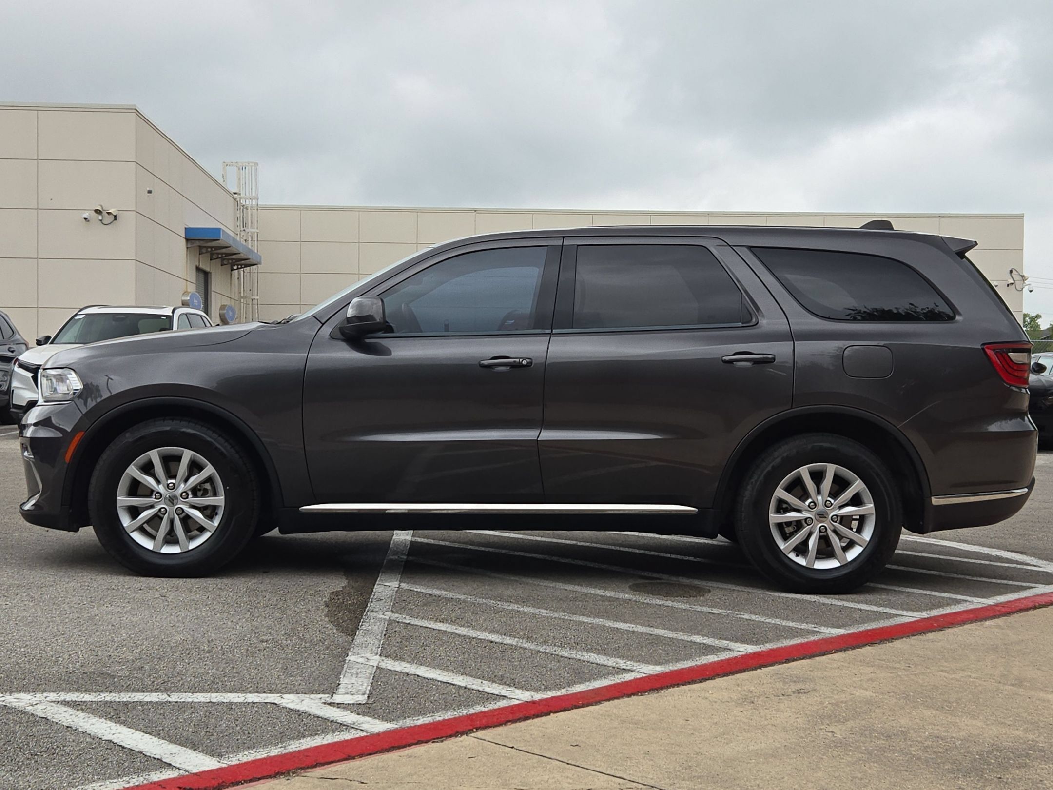 Used 2021 Dodge Durango SXT w/ 3rd Row Seating Group RWD image 6