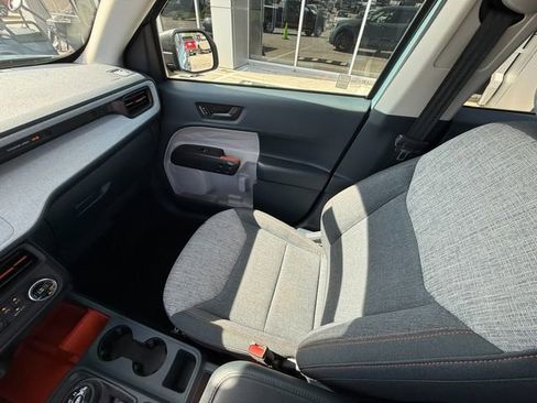 Used 2022 Ford Maverick XLT image 17