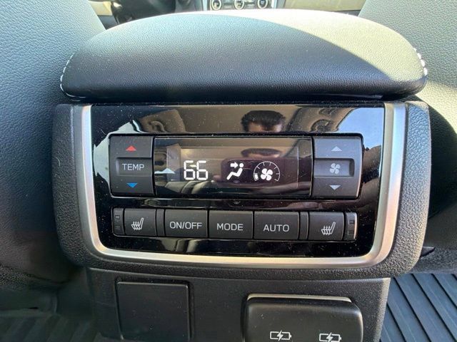 Used 2021 Subaru Ascent Limited w/ Technology Package AWD/4WD image 5