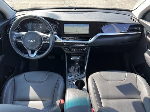 Used 2022 Kia Niro Touring Special Edition image 26