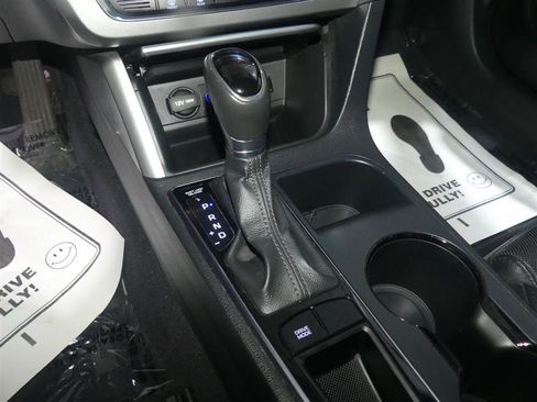 Used 2016 Hyundai Sonata Limited FWD image 37