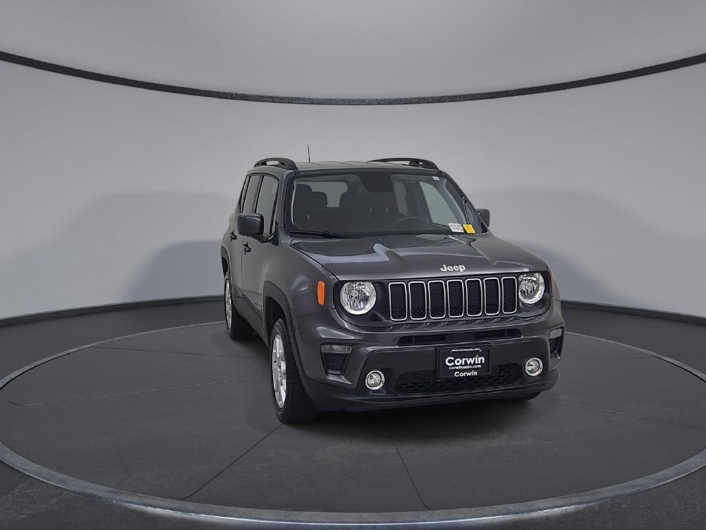 Certified 2020 Jeep Renegade Latitude w/ Popular Equipment Group AWD/4WD image 4
