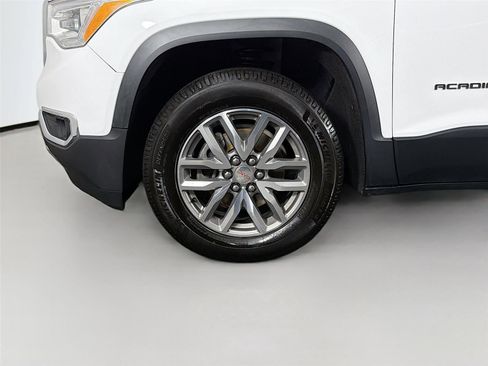 Used 2019 GMC Acadia SLE image 30