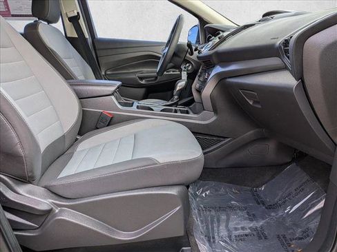 Used 2018 Ford Escape S image 21