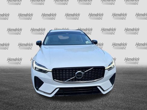 Certified 2024 Volvo XC60 B5 Plus w/ Protection Package Premier AWD/4WD image 3