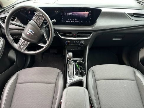 Used 2024 Buick Encore GX Preferred AWD/4WD image 18