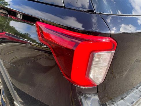 Used 2023 Ford Explorer ST w/ Equipment Group 401A AWD/4WD image 28
