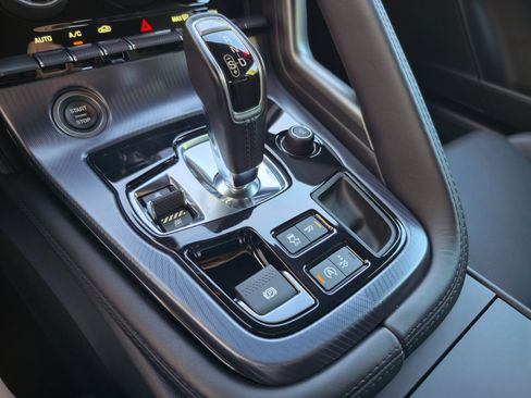 Used 2018 Jaguar F-TYPE R-Dynamic image 23