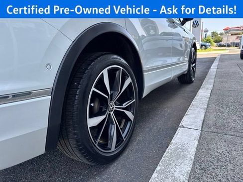 Certified 2023 Volkswagen Tiguan SEL R-Line AWD/4WD image 25
