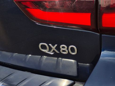 Used 2022 INFINITI QX80 Premium Select w/ Cargo Package RWD image 9