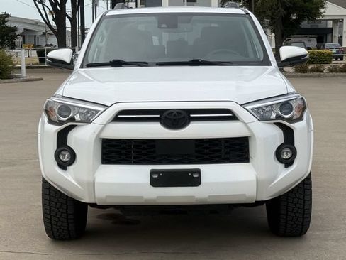 Used 2024 Toyota 4Runner SR5 Premium w/ Moonroof Package RWD image 7