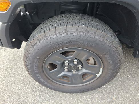 Used 2025 Jeep Wrangler Sport image 10