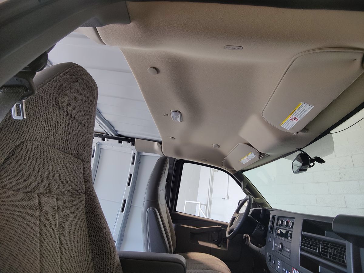 Used 2025 Chevrolet Express 3500 w/ Driver Convenience Package RWD image 30