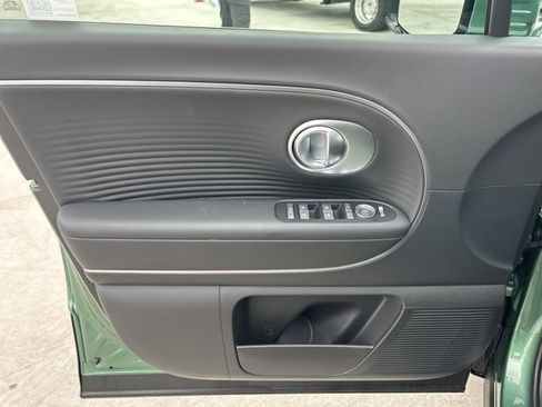 New 2026 Hyundai Ioniq 9 SEL image 25