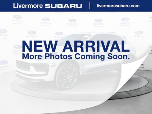 Used 2023 Porsche Macan AWD/4WD image 1