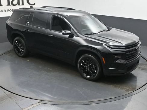 New 2026 Chevrolet Traverse LT w/ Midnight/Sport Edition FWD image 27