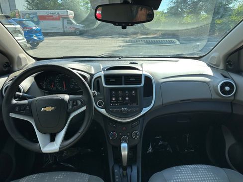 Used 2020 Chevrolet Sonic LT FWD image 21